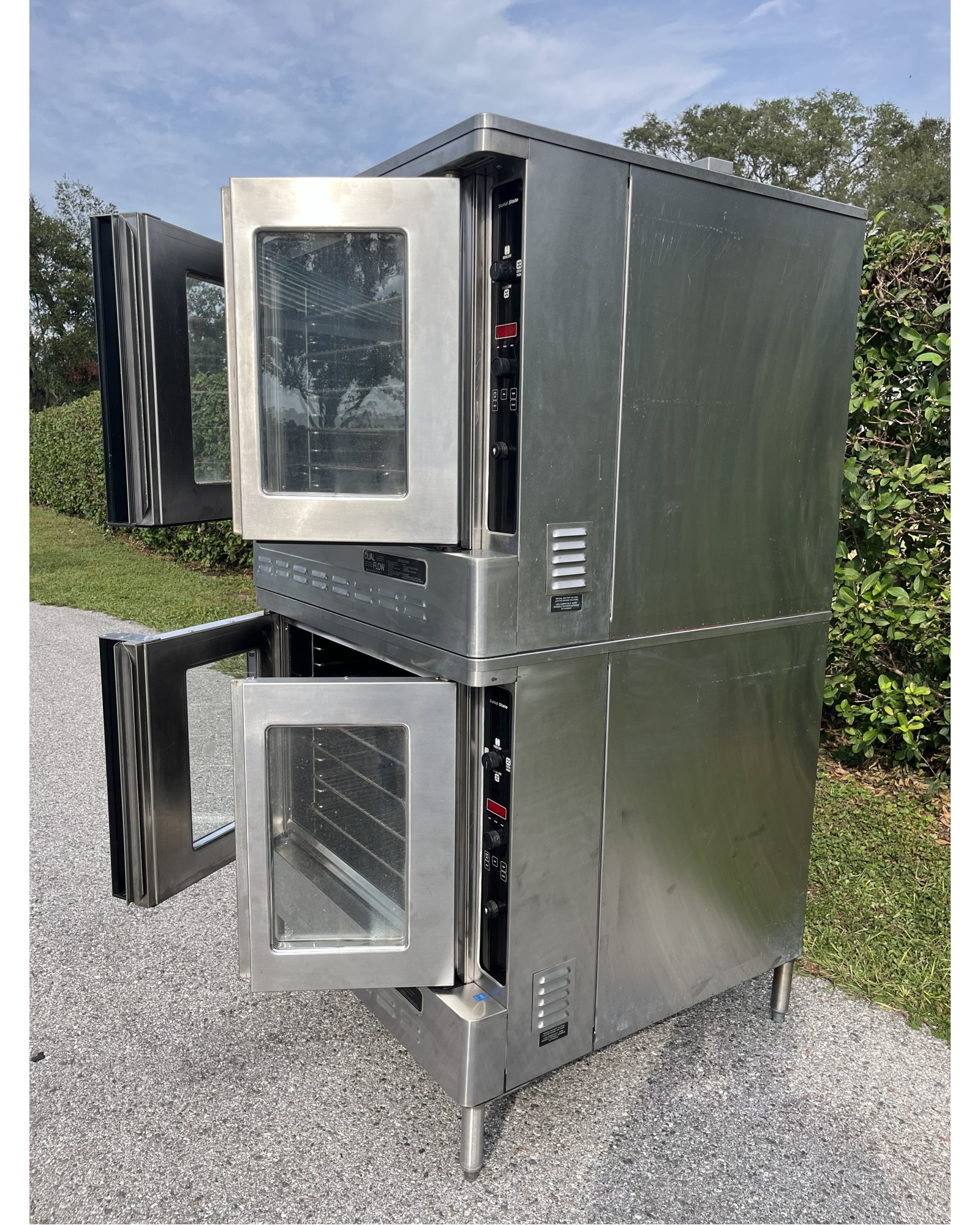 Blodgett Double Convection Oven [Nat. Gas] (USED)